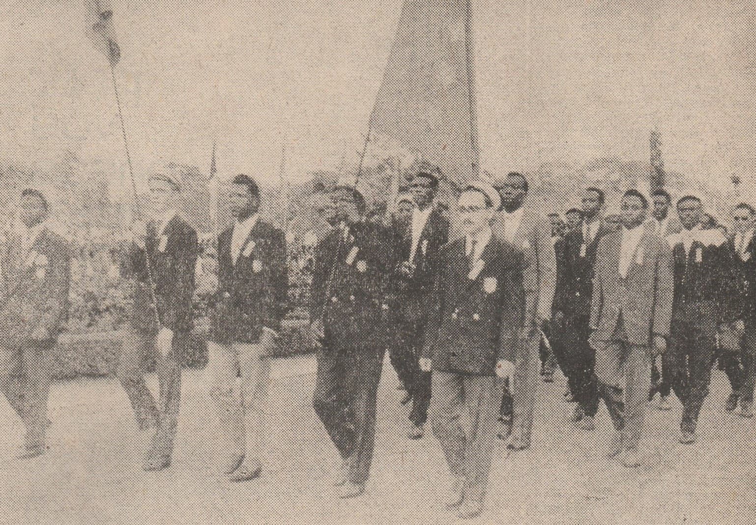 Studenten van de Universiteit Lovanium in optocht voor de onafhankelijkheid, 30 juni 1960